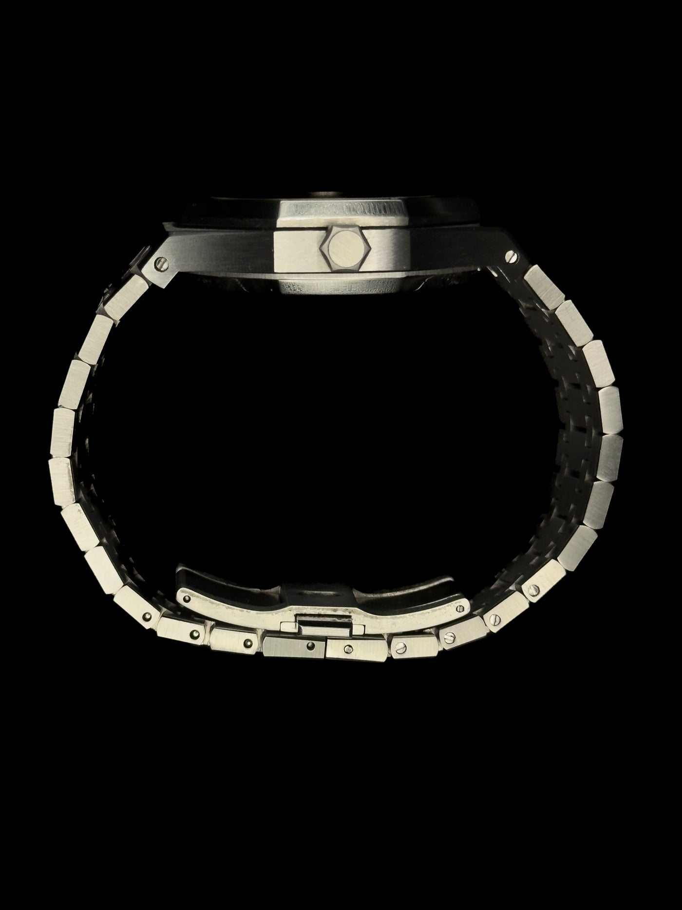 Detent: Hollow